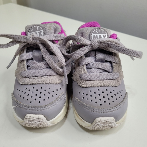Nike Air Max Guile Grey and Pink Sneakers 917644-004 Size Girl's 5C - Picture 2 of 10